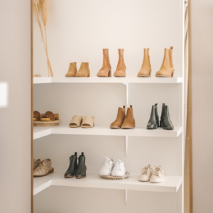 Adjustable Shoe Display